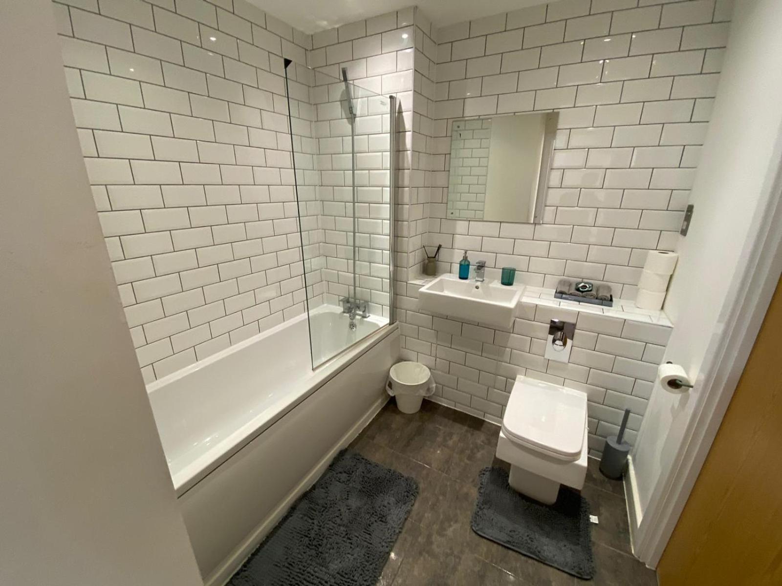 Deluxe Central Apartment - Fast Wifi- Utilitia Arena - Icc - Sea Life Centre Birmingham Luaran gambar